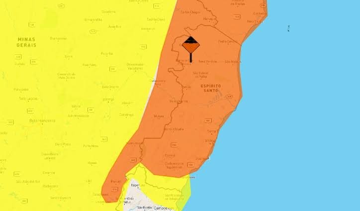 Frente fria deixa ES em alerta