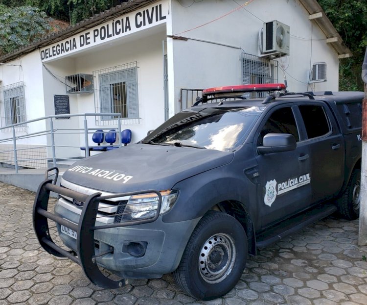 PCES prende suspeitas de furtos e roubo em João Neiva