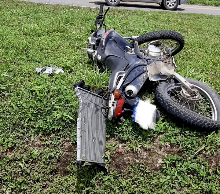 Motociclista morre após colidir contra carro na BR-101, em Linhares