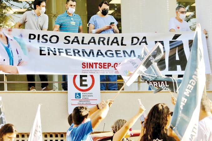 Profissionais de enfermagem entram em Greve em Aracruz, Serra e Viana