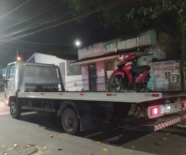 Traficante é preso na Barra do Riacho com motocicleta, drogas, aparelho celular e dinheiro