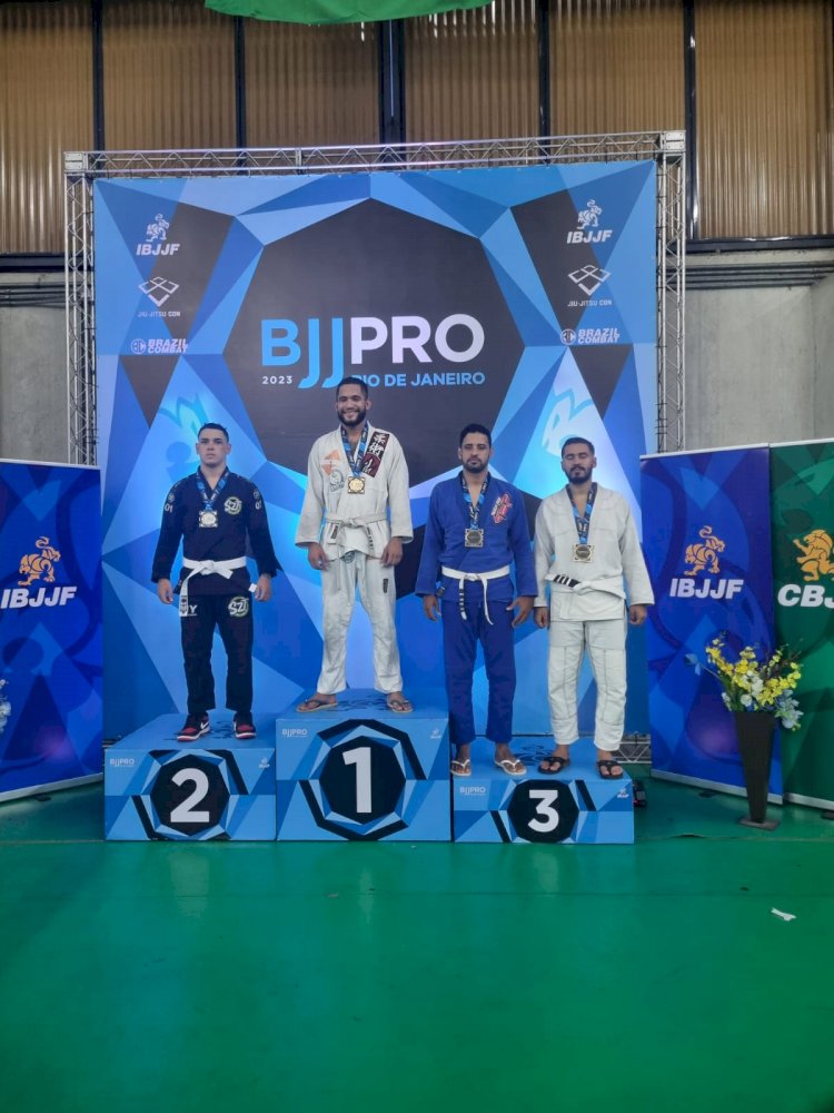 Aracruzense conquista vice-campeonato de Jiu-Jitsu no Rio de Janeiro
