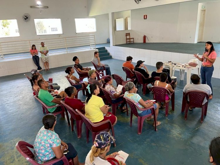 Carteirinhas de coletor de pimenta-rosa serão entregues para mais de 70 extrativistas e produtores rurais em Aracruz