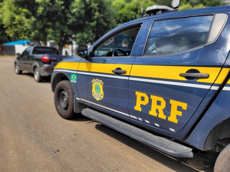 PRF recupera em Ibiraçu carro roubado há mais de um ano