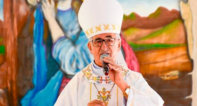 Dom Décio, bispo emérito de Colatina, está internado em hospital