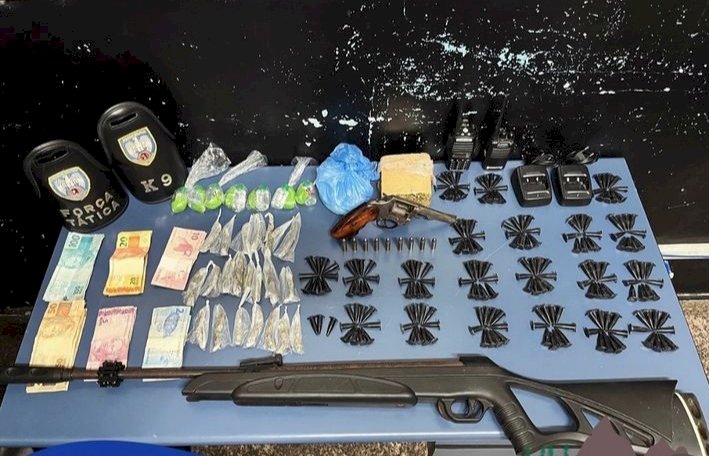 Adolescente é preso com drogas e armas de fogo em Aracruz