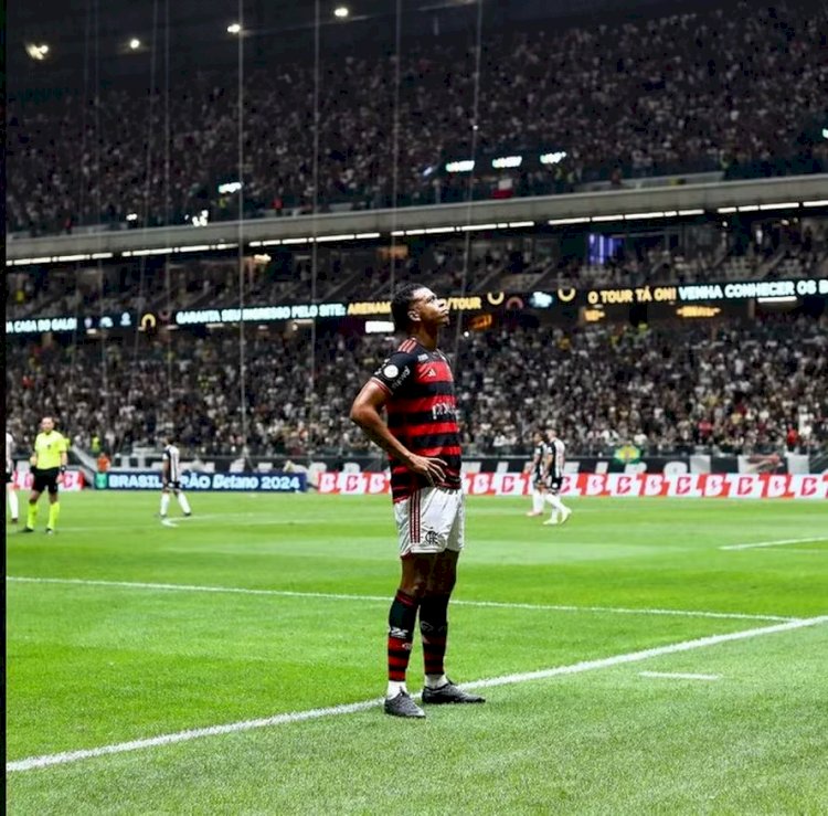 Flamengo vence o Atlético Mineiro e vai terminar a rodada na liderança