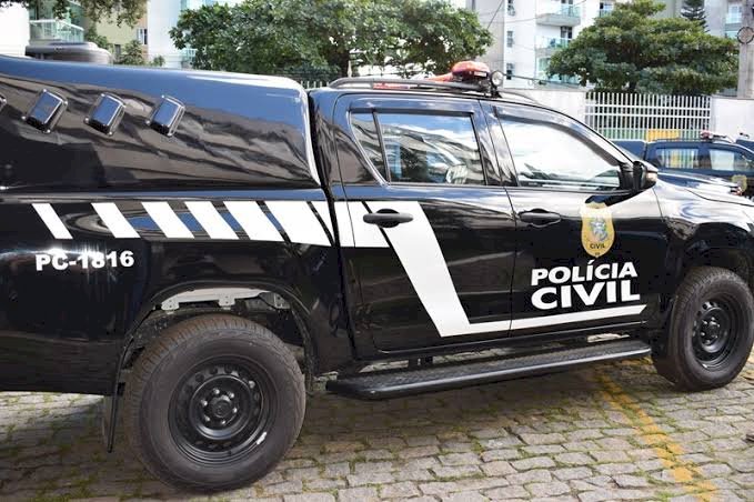 Polícia Civil prende dois investigados por roubo em Aracruz