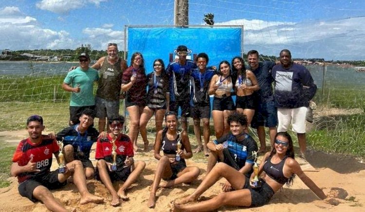 Futevôlei etapa Santa Cruz reúne duplas e amantes do esporte