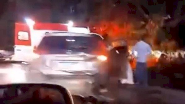 Acidente com carreta e sete carros provoca lentidão na BR-101 em Fundão