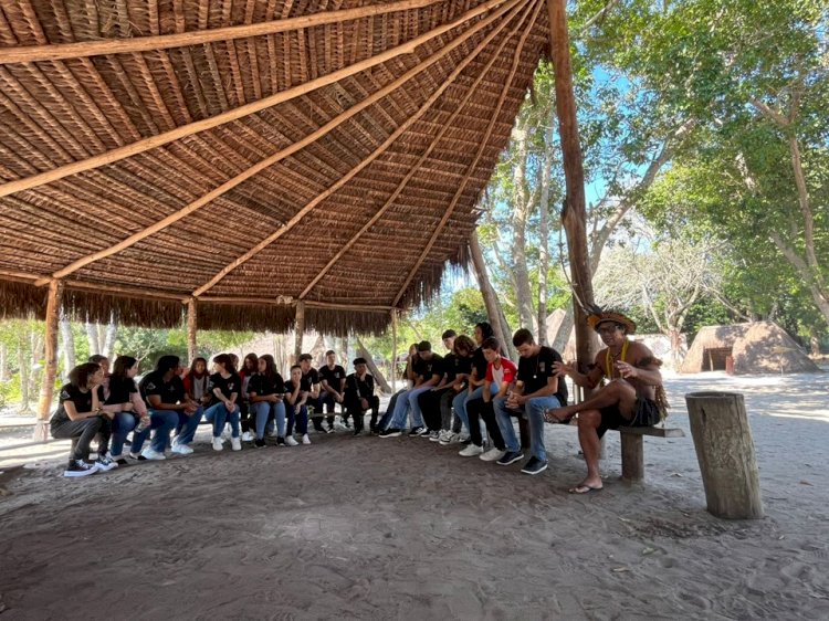 Imersão cultural marca visita de alunos à aldeia indígena em Aracruz